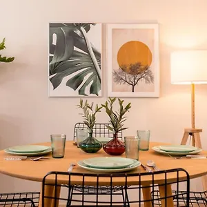  Apartamento Cruz Center: The Coveted Location